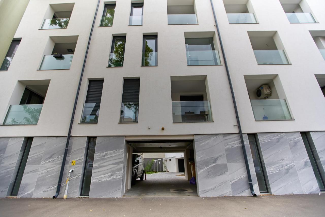 Starlight Silver Szeged - Exclusive Exterior photo