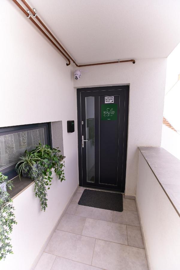 Starlight Silver Szeged - Exclusive Exterior photo